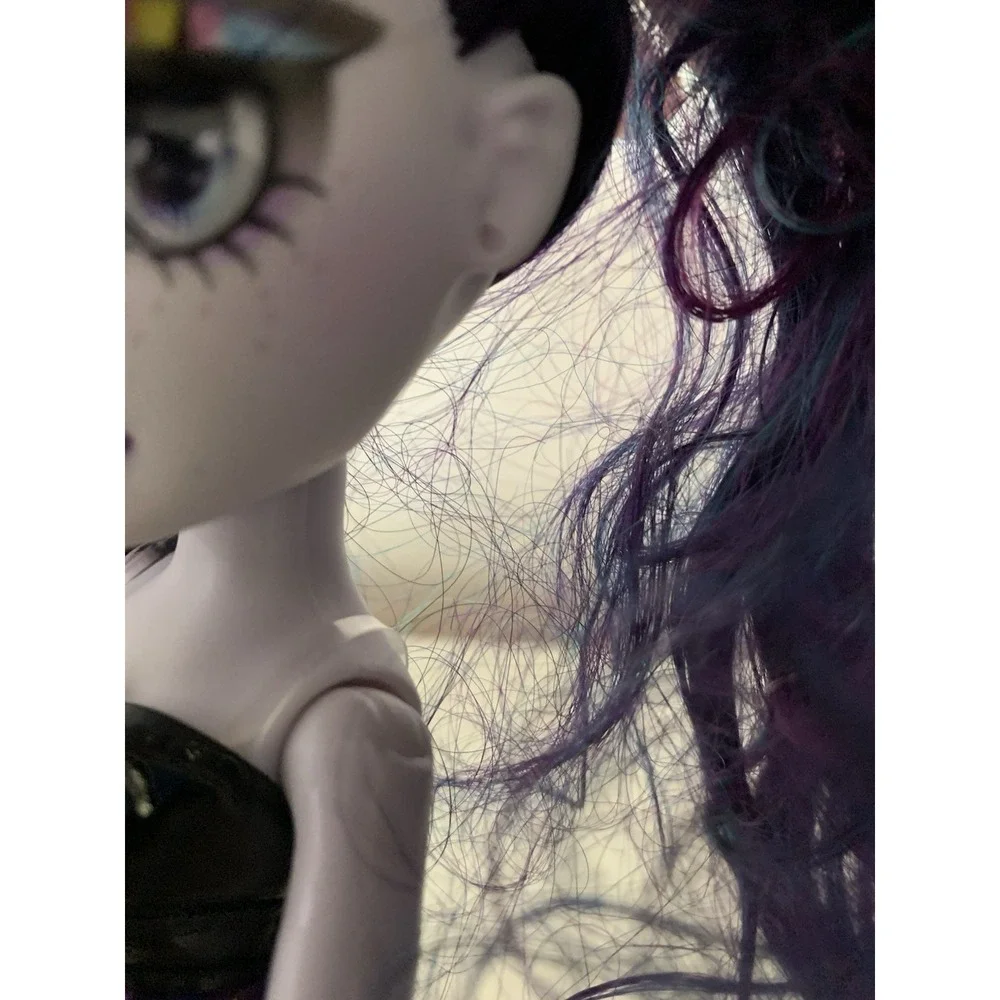 Shadow High Veronica Storm Rainbow High- Twin Doll Special Edition One Earring